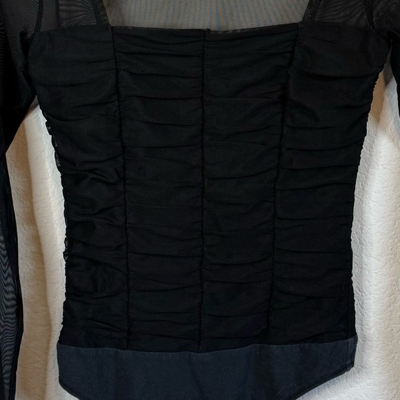 Abercrombie & Fitch Long Sheer Sleeves Black Bodysuit Ruched Bodice Top Size XS - Picture 3 of 11
